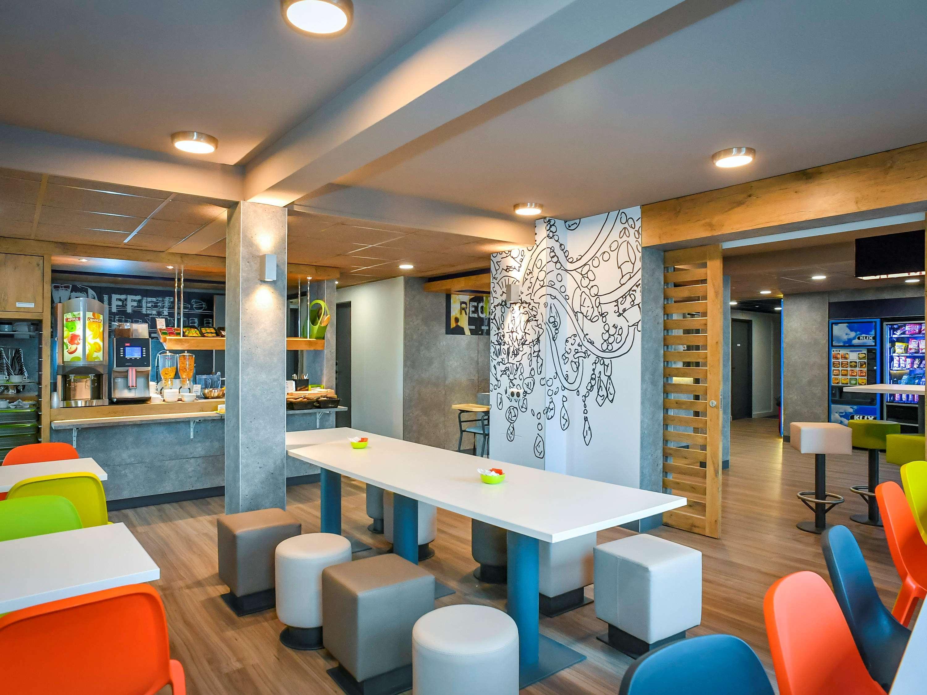 Ibis Budget Coutances Zewnętrze zdjęcie