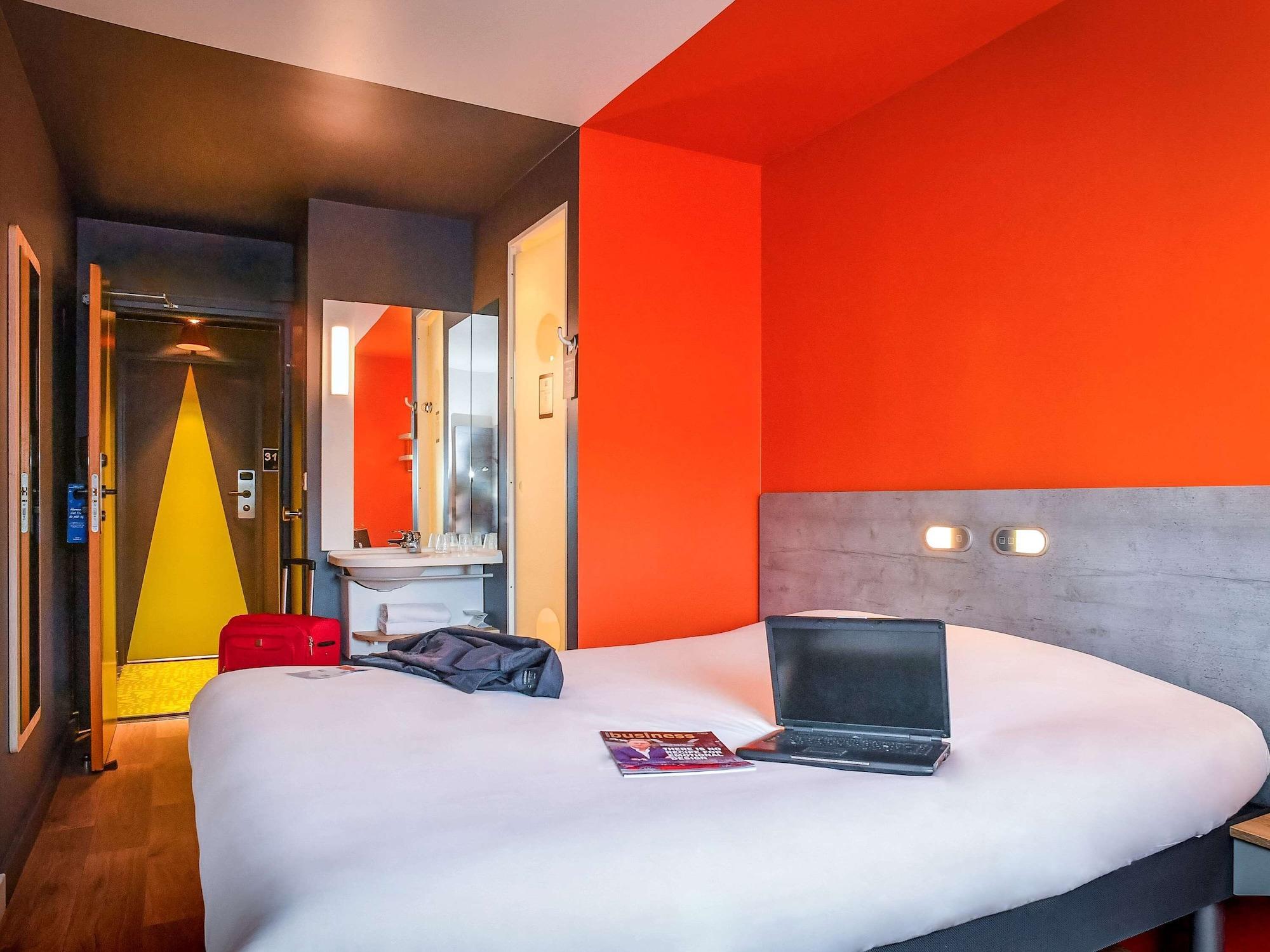 Ibis Budget Coutances Zewnętrze zdjęcie