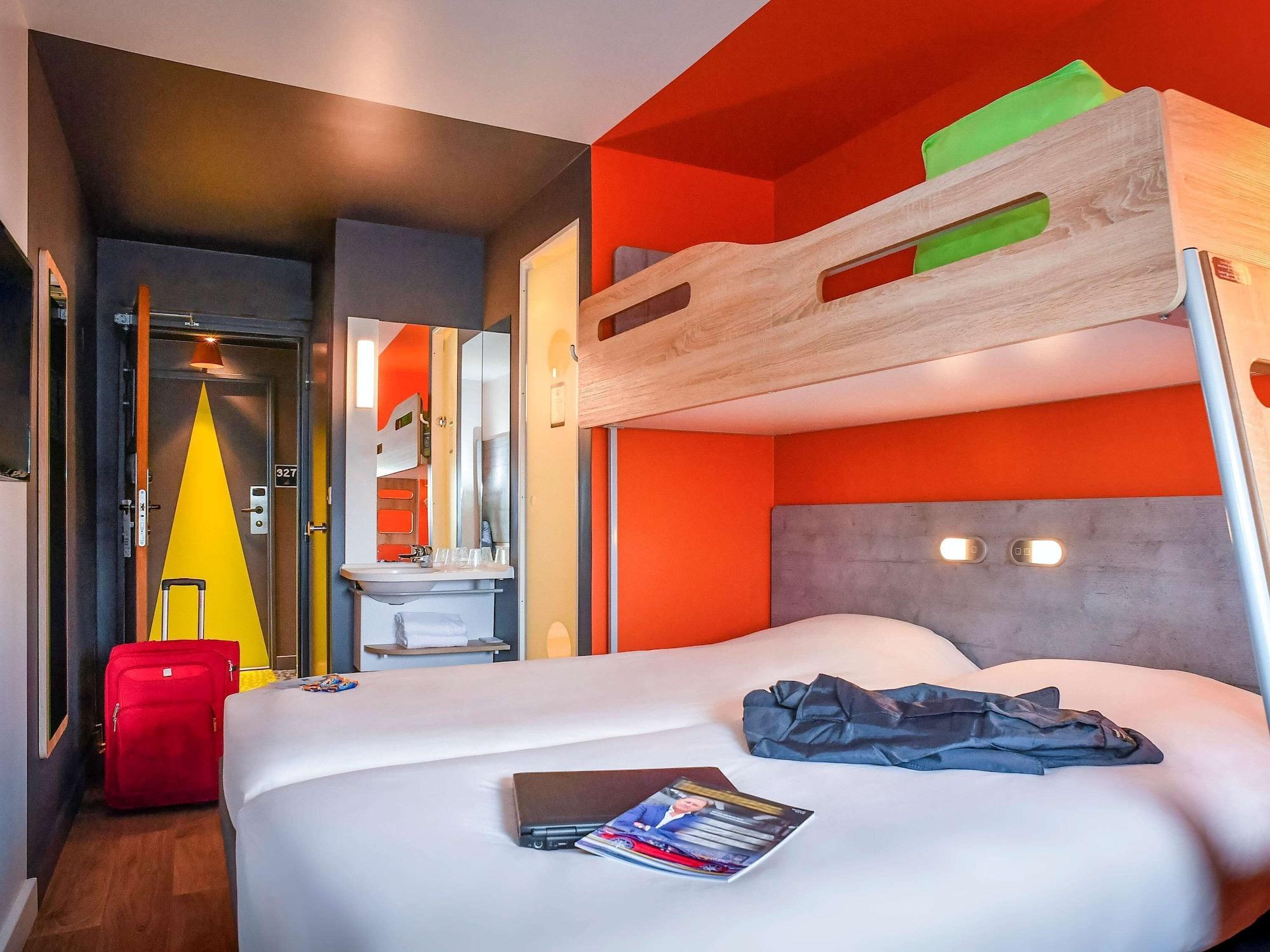 Ibis Budget Coutances Zewnętrze zdjęcie