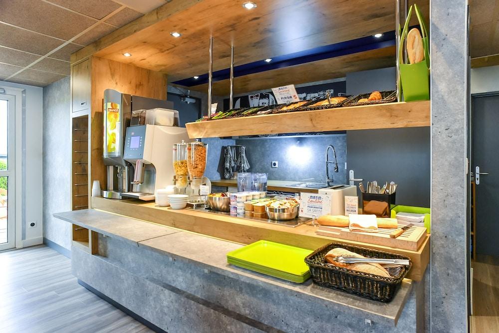 Ibis Budget Coutances Zewnętrze zdjęcie