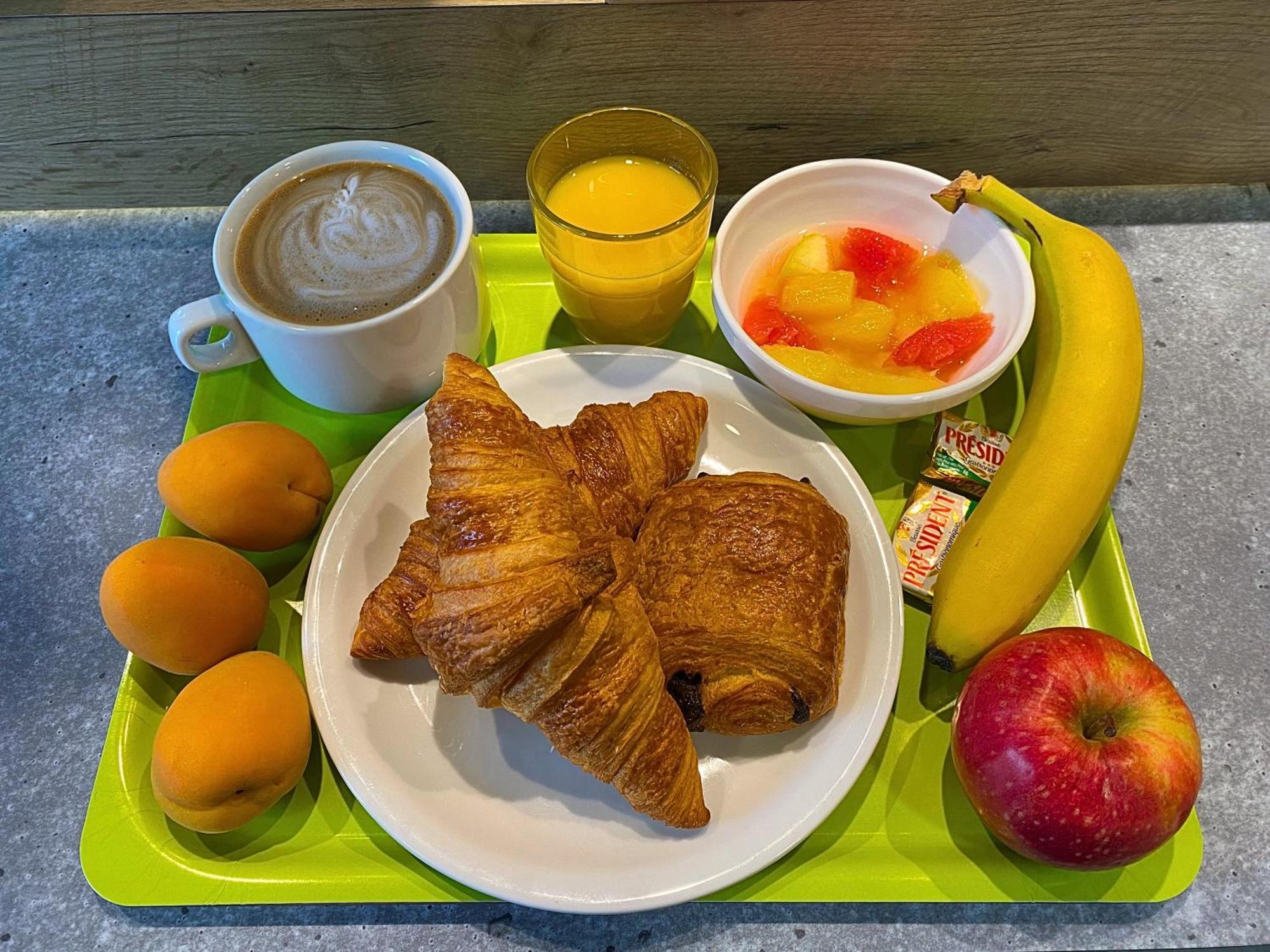 Ibis Budget Coutances Zewnętrze zdjęcie