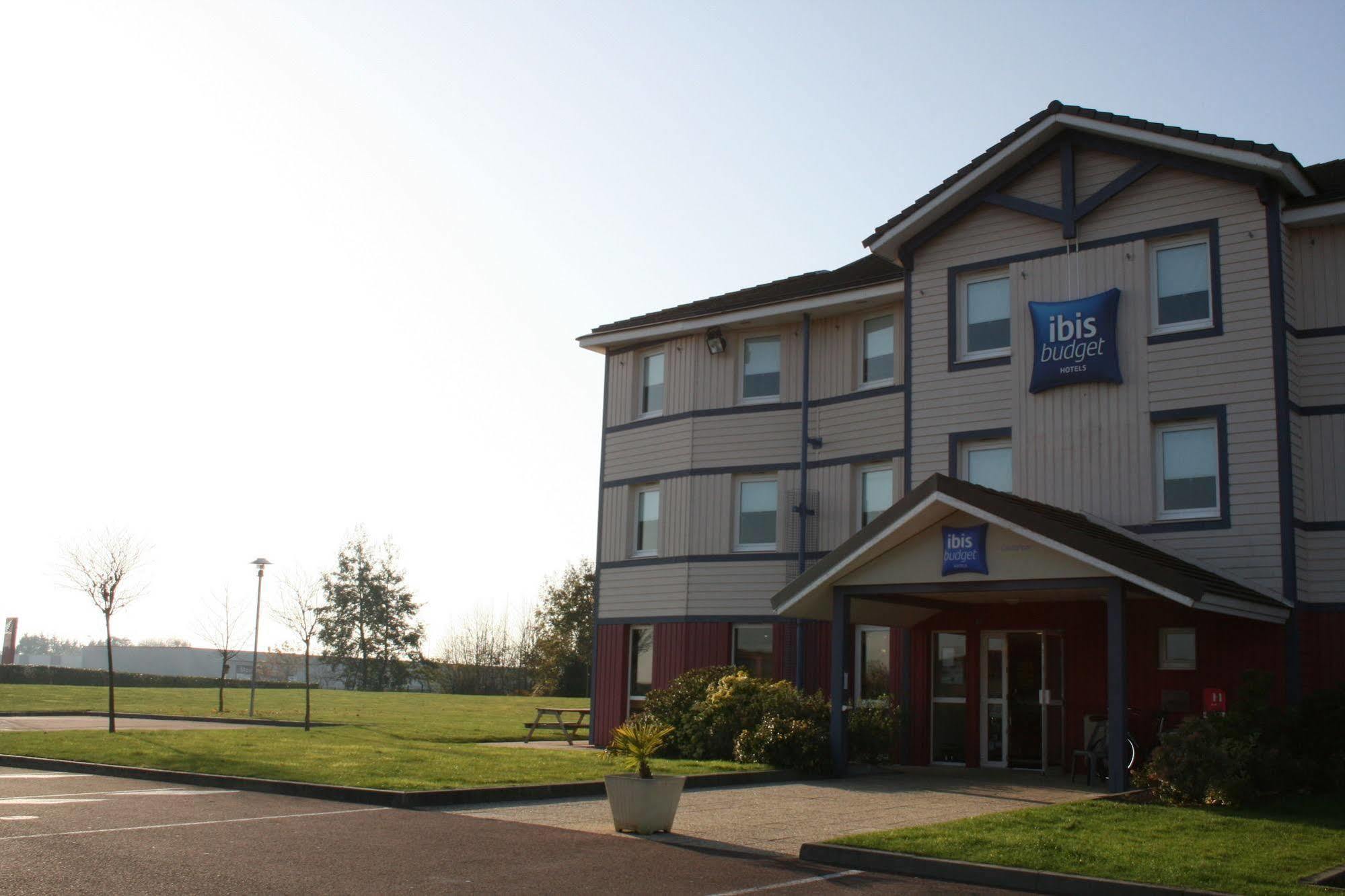Ibis Budget Coutances Zewnętrze zdjęcie