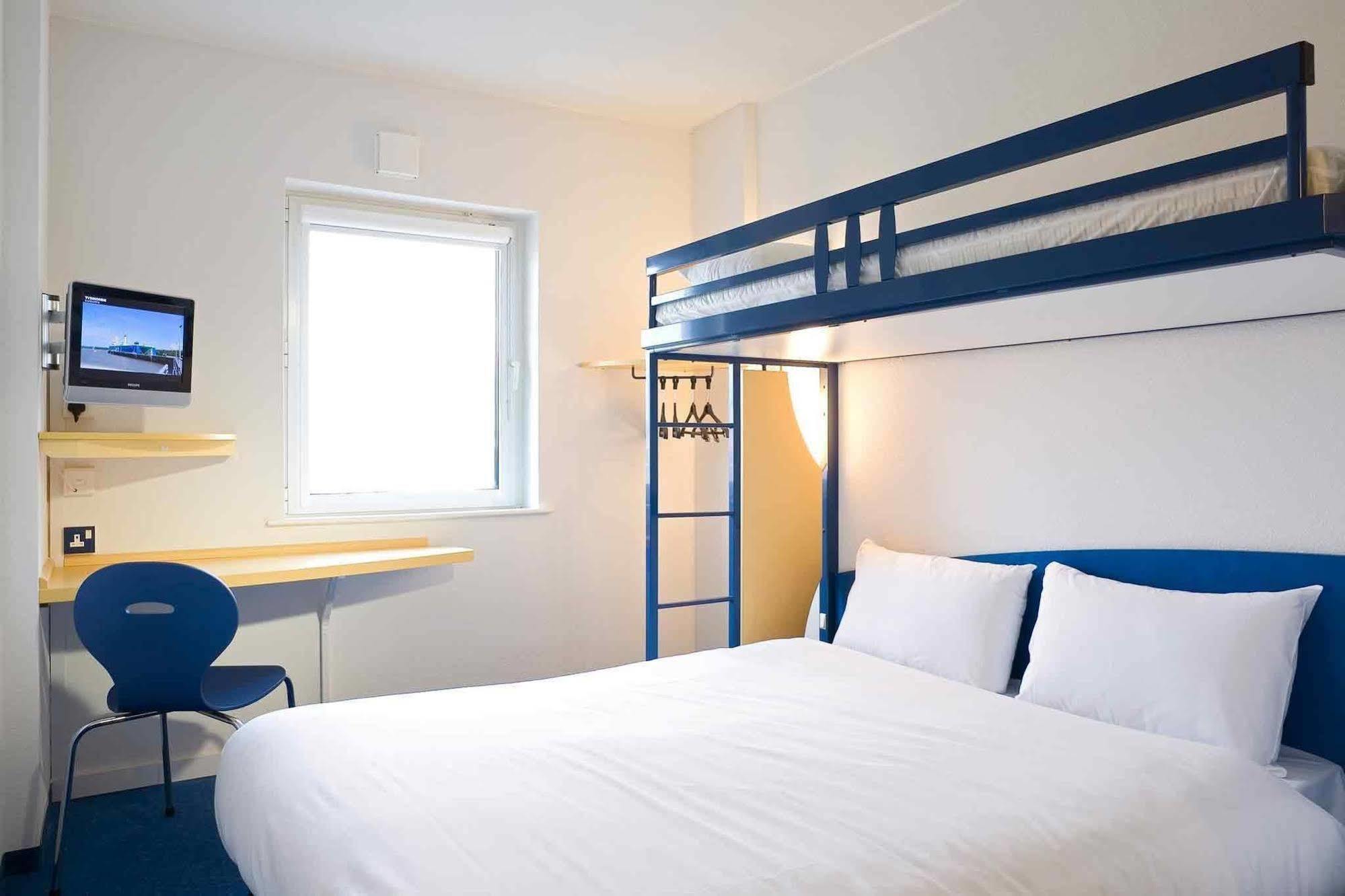 Ibis Budget Coutances Zewnętrze zdjęcie