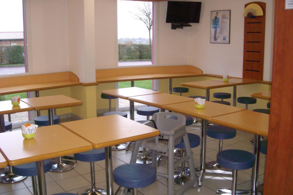 Ibis Budget Coutances Zewnętrze zdjęcie